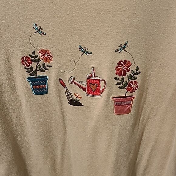 Ladies Small Basic Editions Tan Cotton Short Sleeved Top with Front Embellishmen - Picture 2 of 4